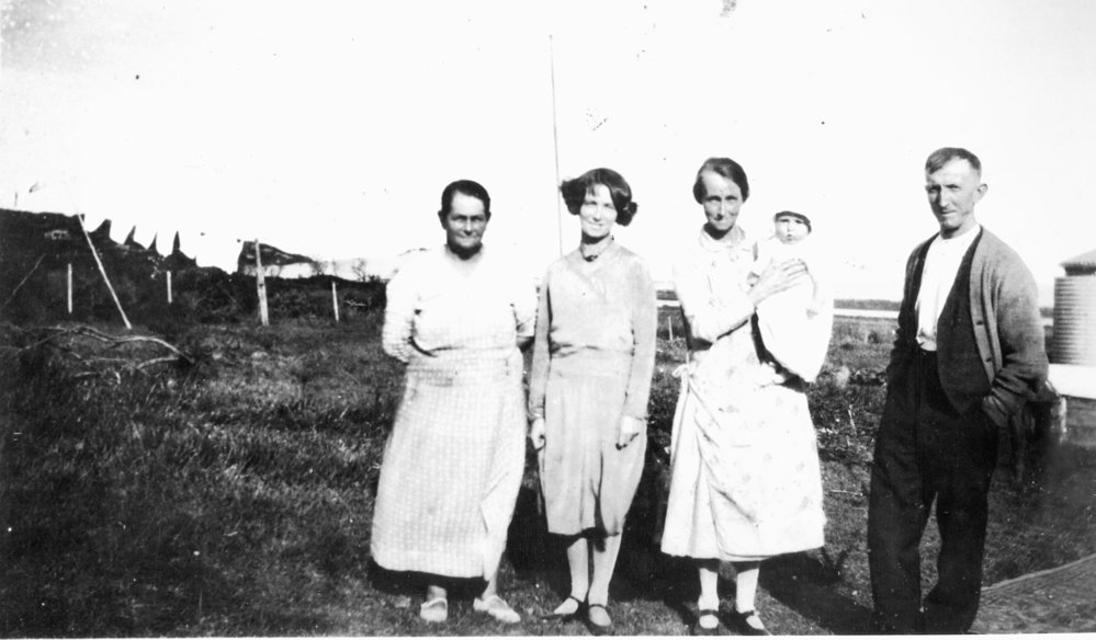 Sayce family farm at Abbott Road, North Curl Curl