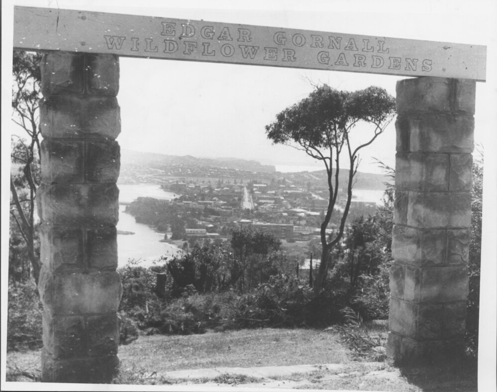 Edgar Gornall Wildflower Gardens, Collaroy Plateau (N.S.W.), with views to Narrabeen