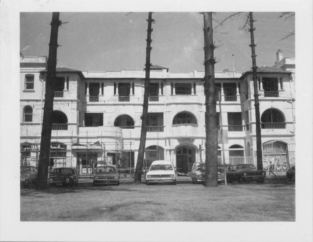 The Hotel Pacific, prior to demolition, Manly Beach