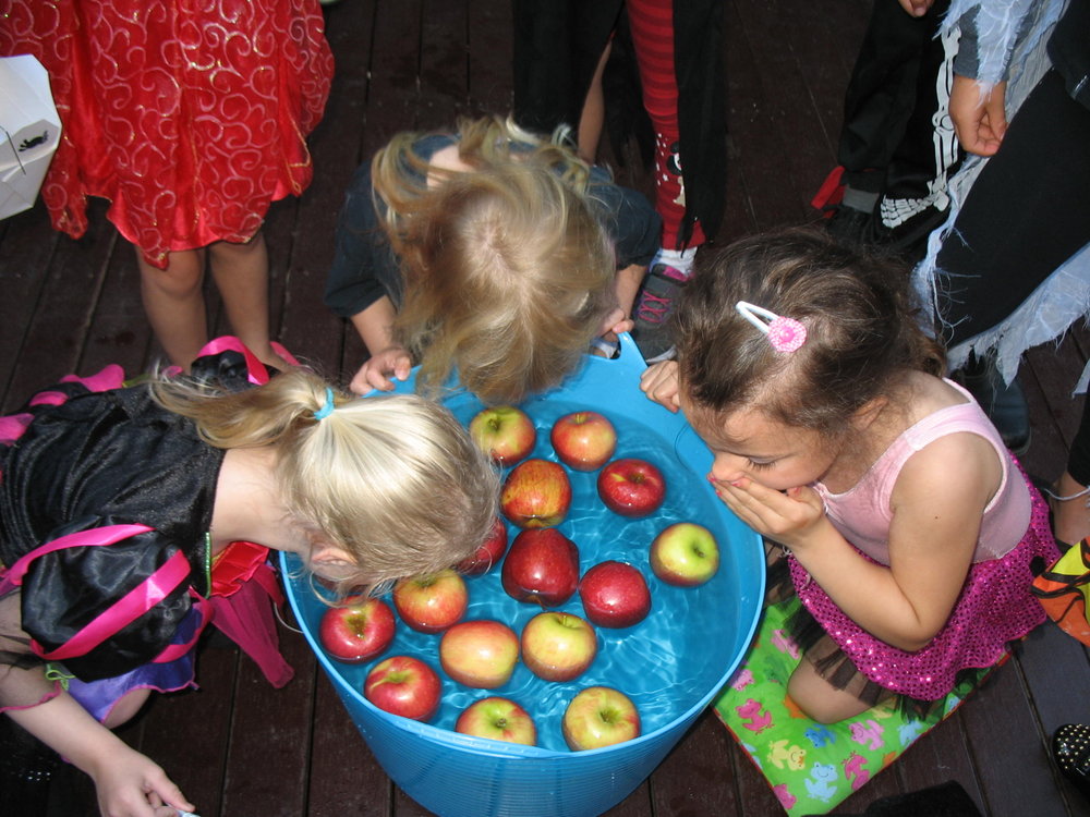 Halloween Party Apple Bobbing at Mona Vale Library