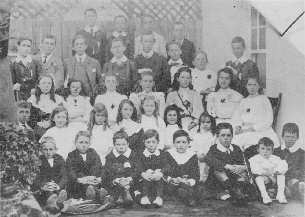 Class photo of pupils at Manly Grammar School, at 82 North Steyne, Manly, 1904 to 1908