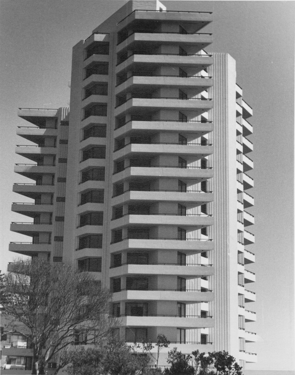 Carillon home unit block, Marshall Street, Manly, 1976