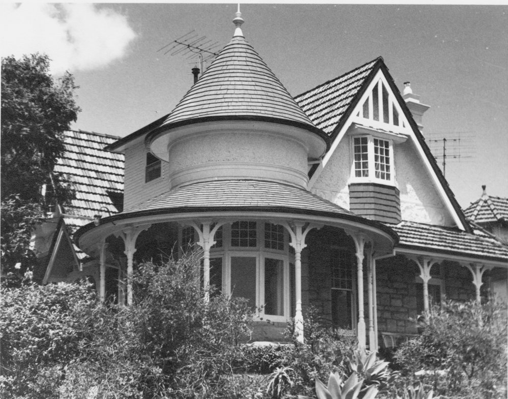 Sandstone house at number 45 Kangaroo Street, Manly, 1976