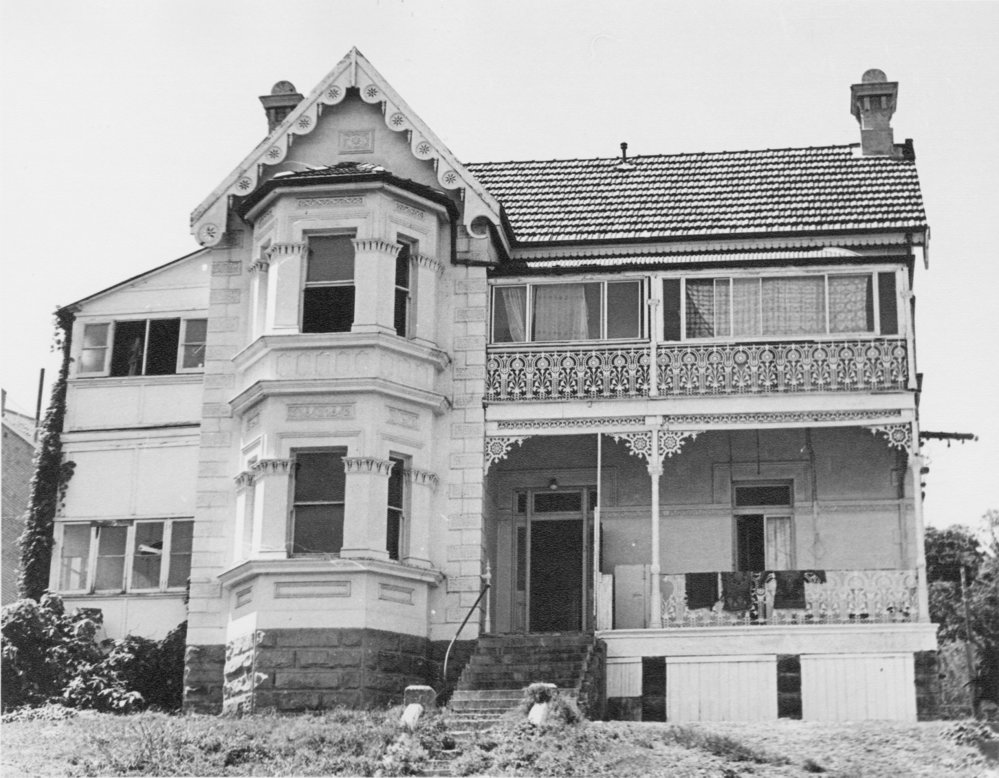 Historic two storey home at 2 Ashburner Street, Manly, 1976
