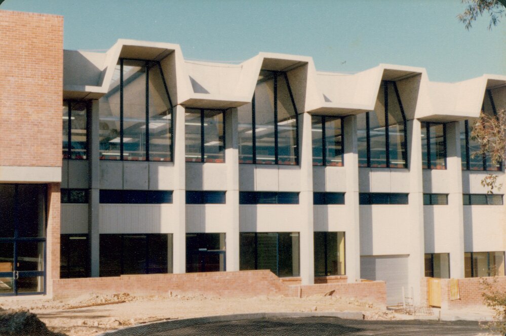 Exterior view of Warringah Aquatic Centre in Frenchs Forest