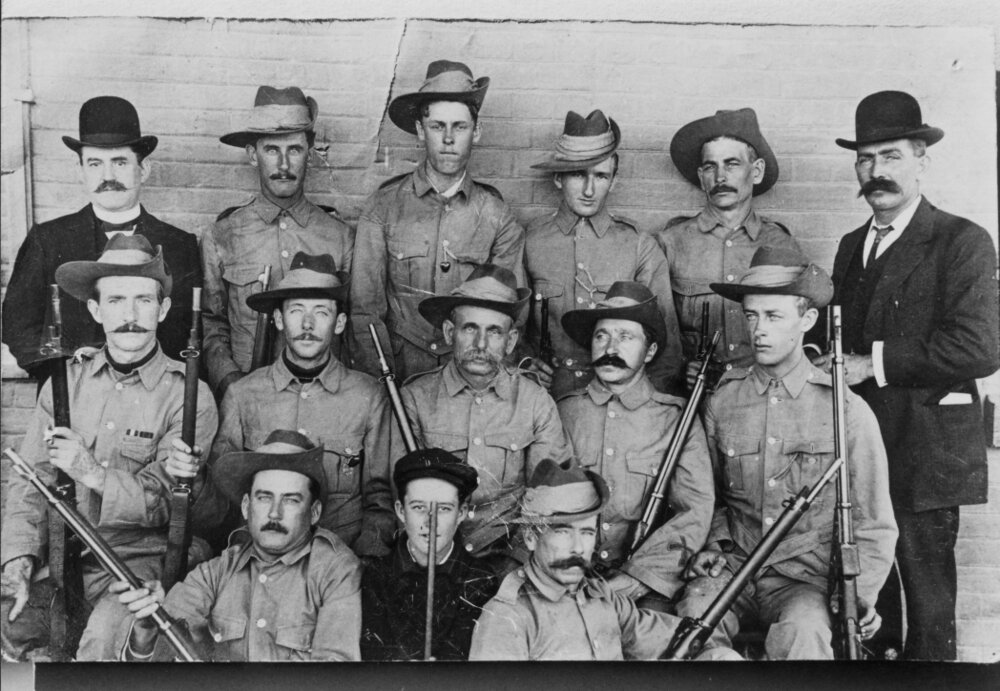 Group portrait of members of the Manly Rifle Club, 1907