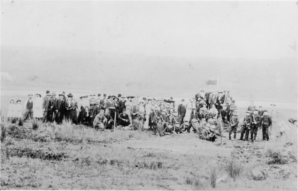 Group portrait of members and guests of the Manly Rifle Club, Curl Curl Lagoon, on their opening day December 16, 1905