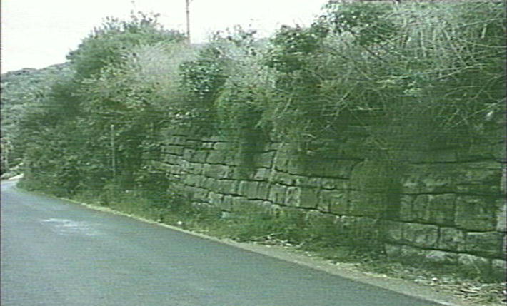 Retaining wall, The Serpentine, Bilgola