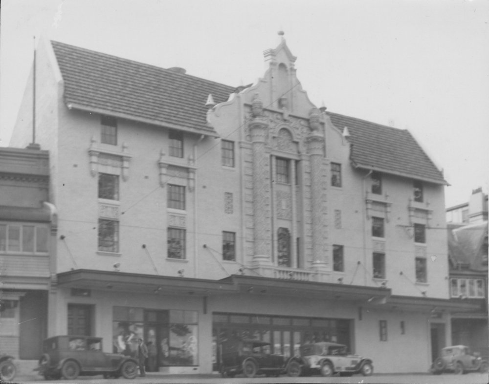 The exterior of the Embassy Theatre, East Esplanade, Manly, c1933