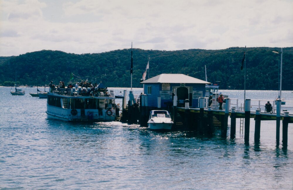 Arrival of the Paralympic torch at Palm Beach wharf