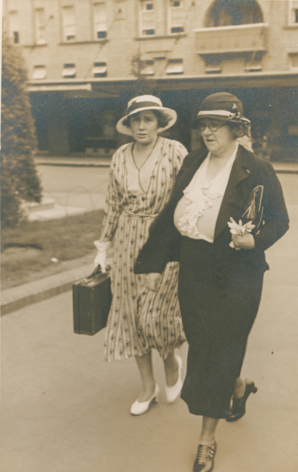 Eva Crago and her niece, The Corso, Manly.