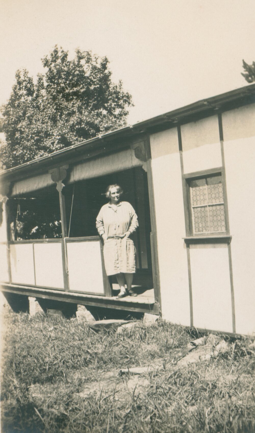 Cottage Behind Koala, Bayview.
