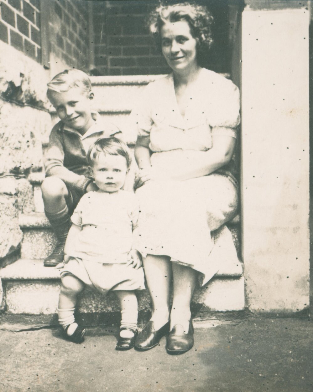Ken, Terry and Violet Carter, Manly.
