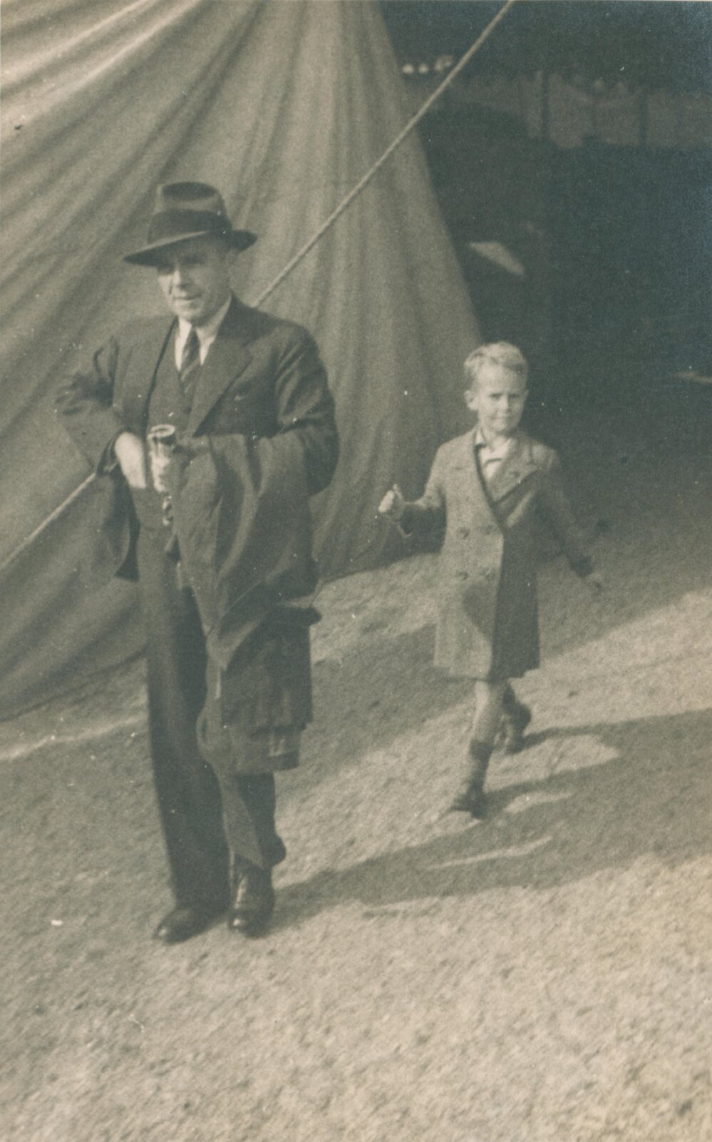 Victor and Ken Carter, Kensington.