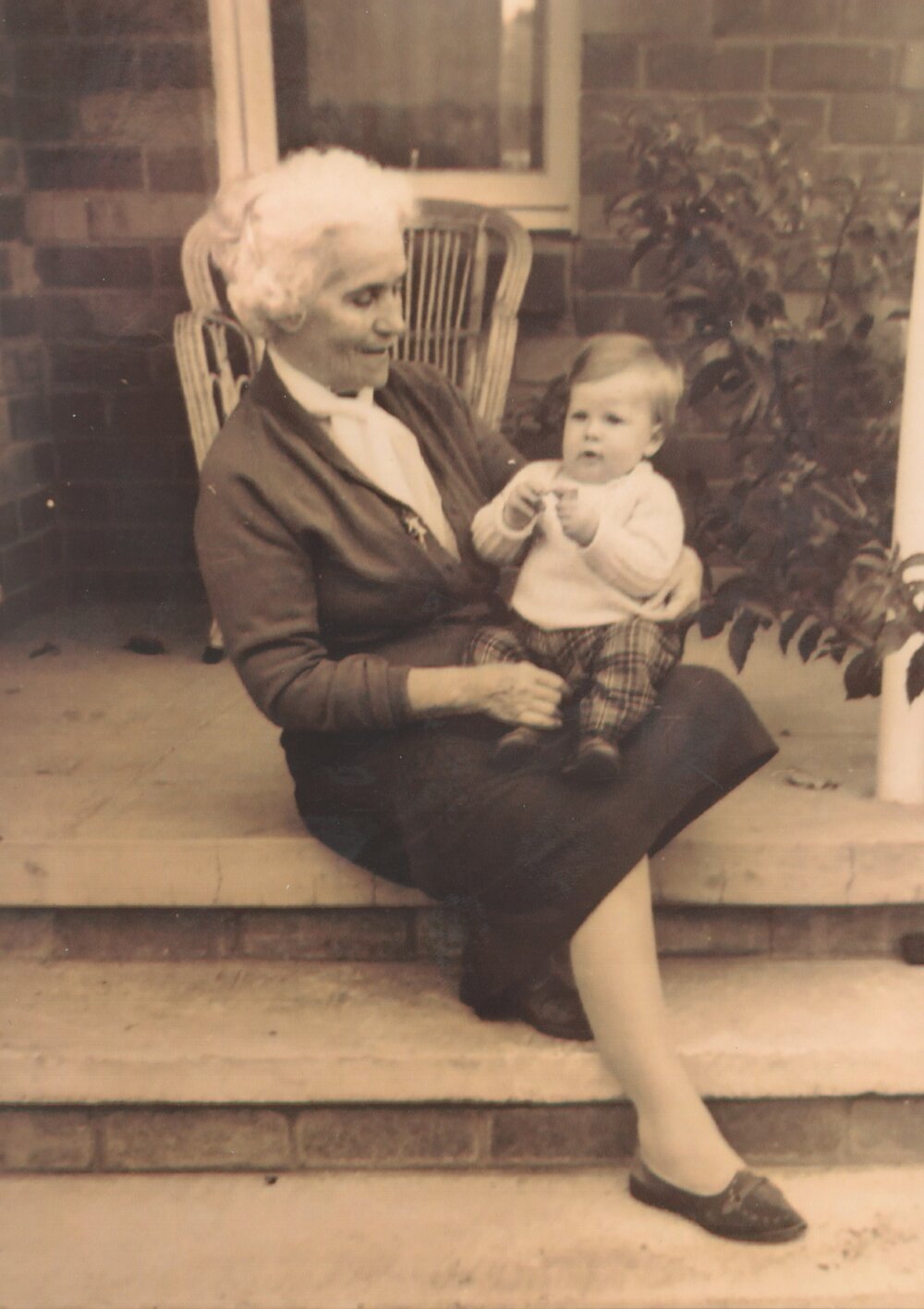 Violet and Russell Carter, Canberra.