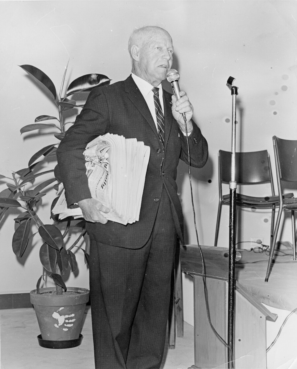 Muff Smith, one of the Manly Daily's first paperboys, c1970s