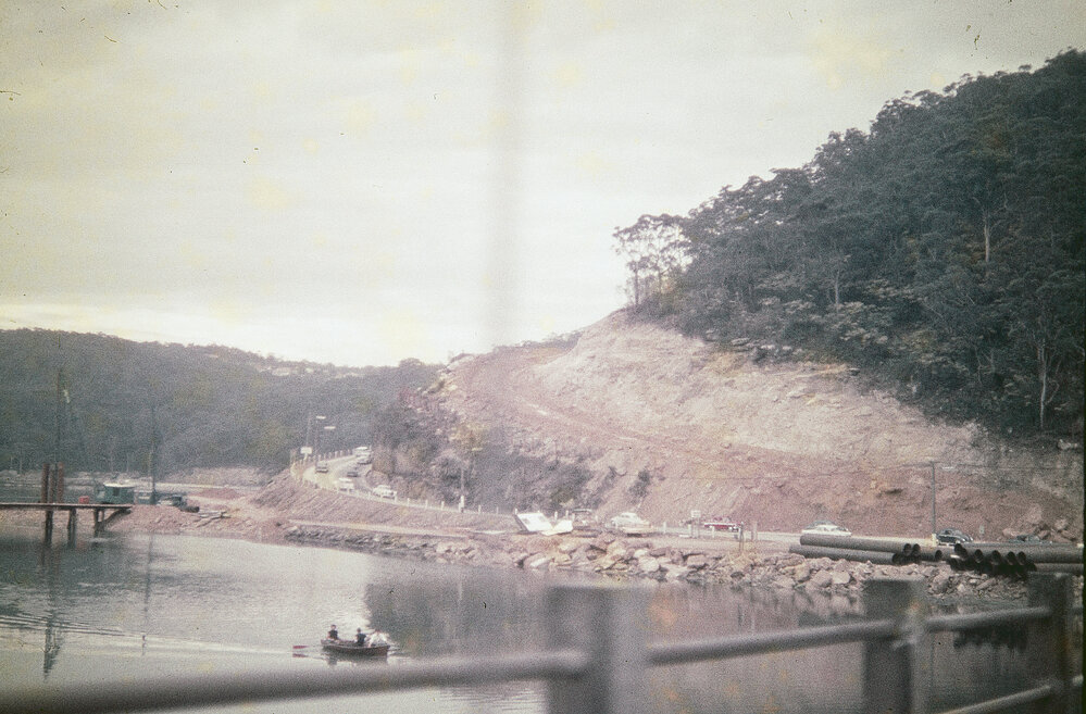Early construction of the Roseville Bridge