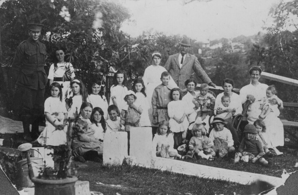 Members of the extended Randell Family, 13 Waine Street, Freshwater