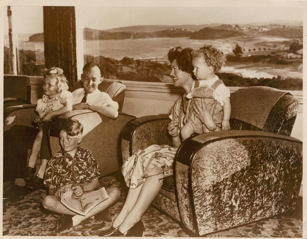 Usher Family, Mona Vale