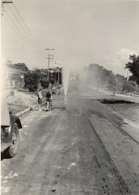 Alan Avenue jammed hydrant, Seaforth,1954