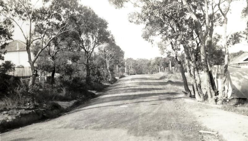 Alto Avenue, east of Kirkwood St, Seaforth, 1957