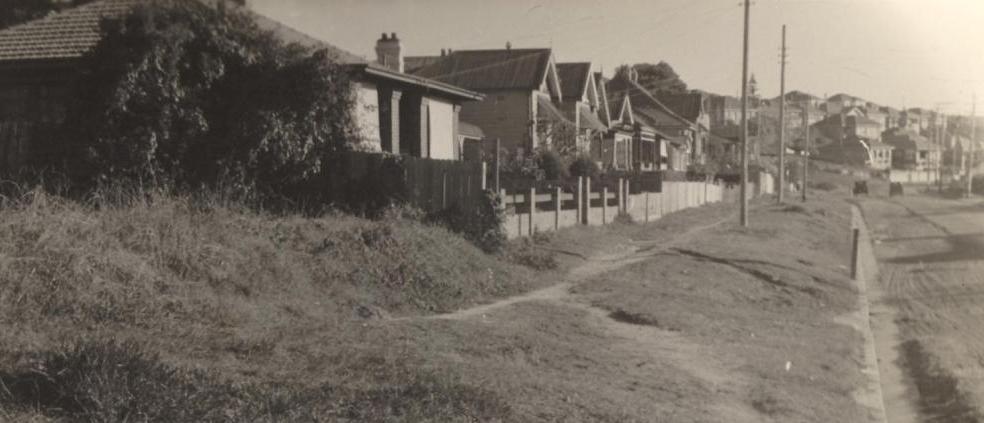 Balgowlah Road looking along Francis Street, Balgowlah, 11th July 1946