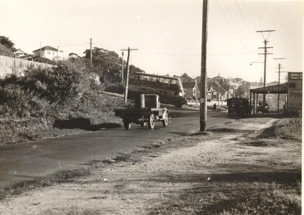 Balgowlah Road looking west to Francis Street, Balgowlah, 11th July 1946