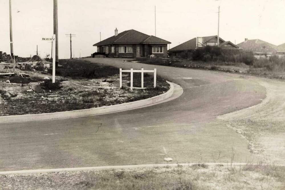 Upper Beach Street corner Maretimo Street, Balgowlah, 28th April 1939