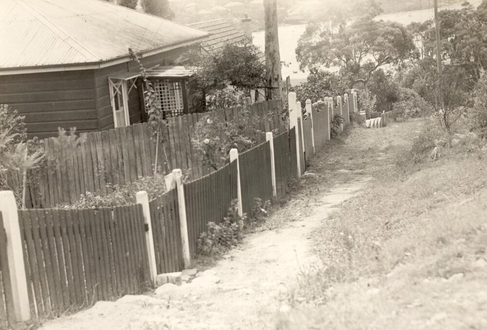 Beach Street looking north at Bungaloe Avenue, Balgowlah, 21st  January 1940