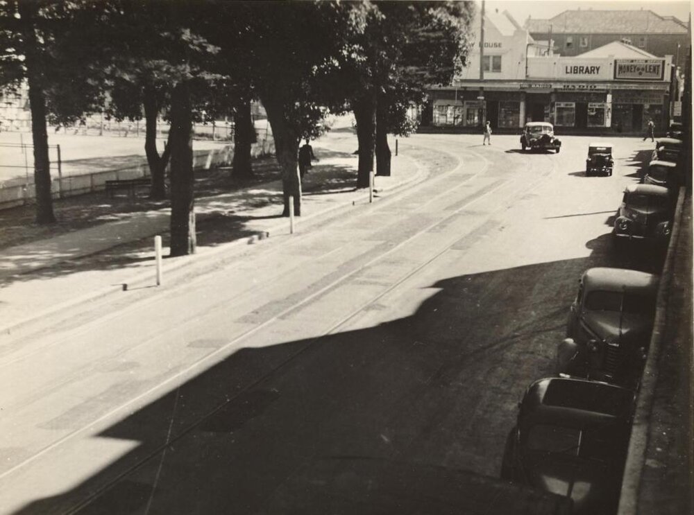 Belgrave Street, Library signage, Manly, 3rd September 1946