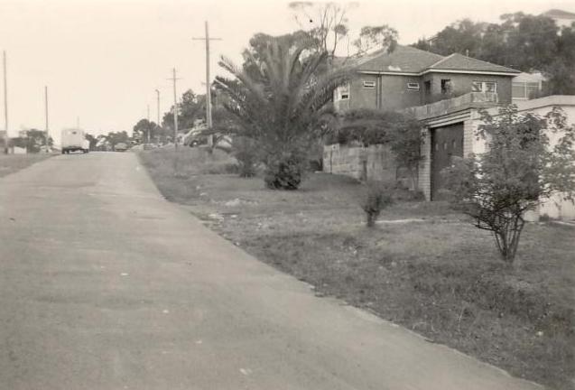Bungaloe Avenue, Balgowlah, October 1954