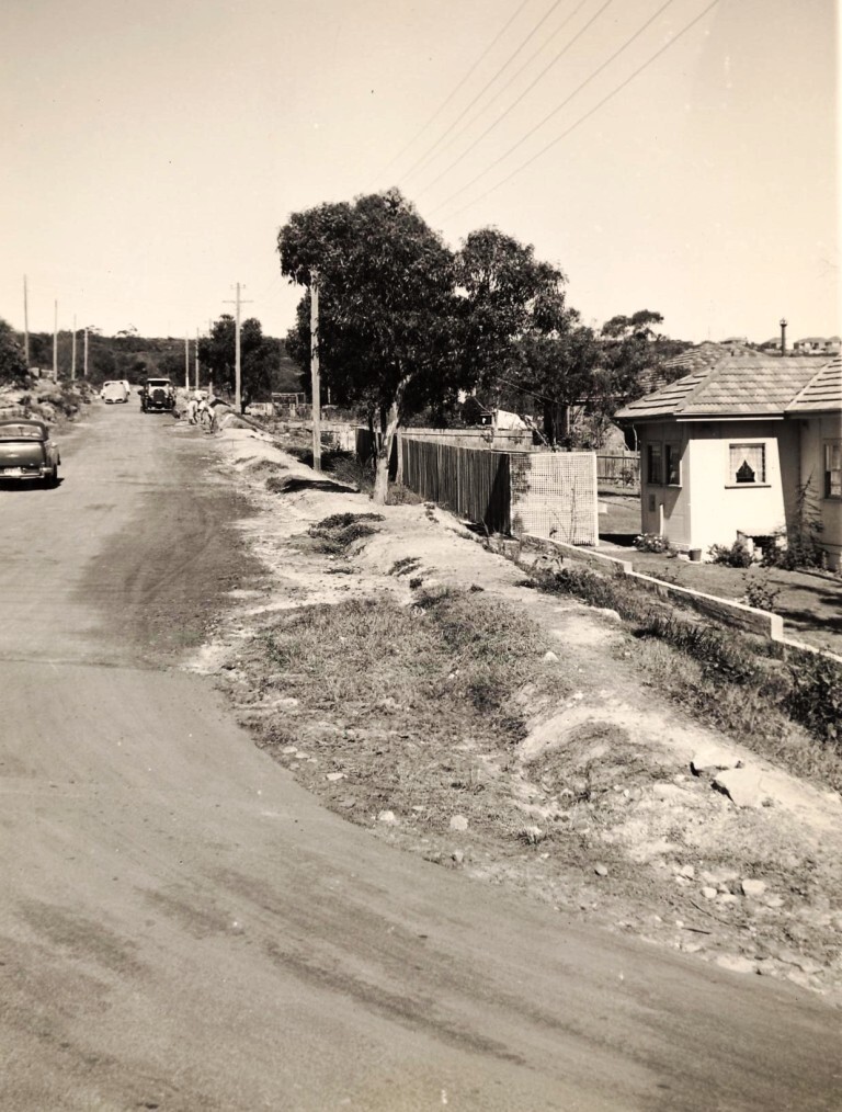 Curban Street prior to kerb and guttering, Balgowlah Heights, August 1954