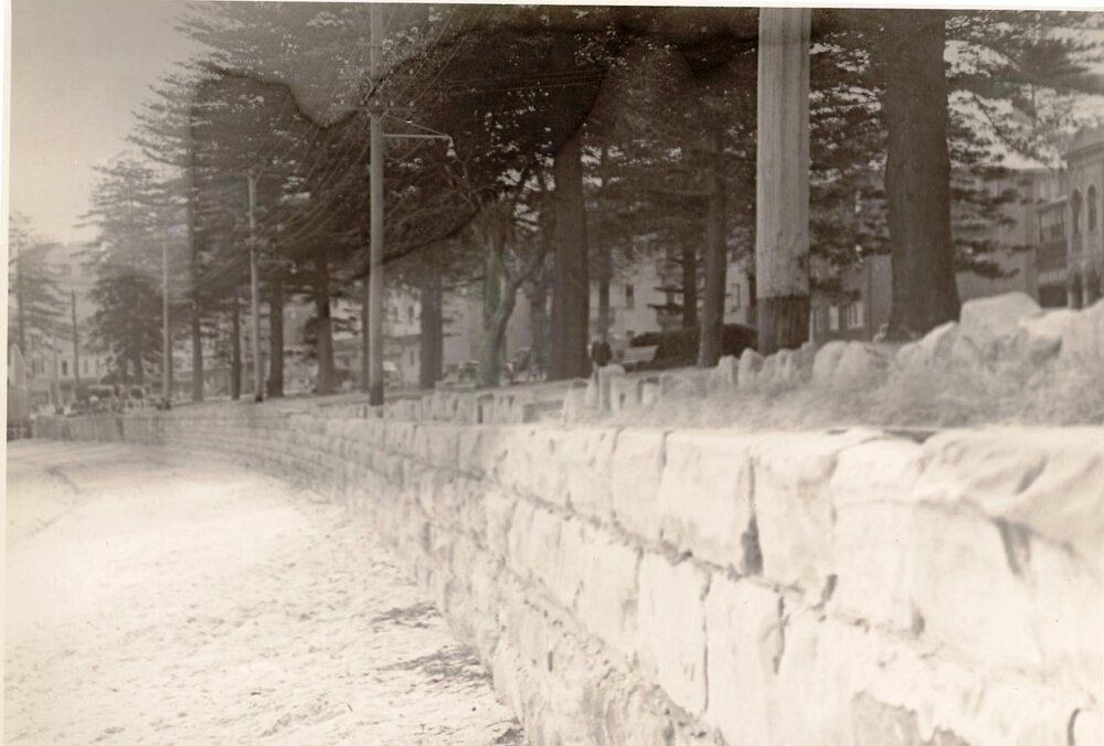 East Esplanade walk, Manly, 14th September 1948