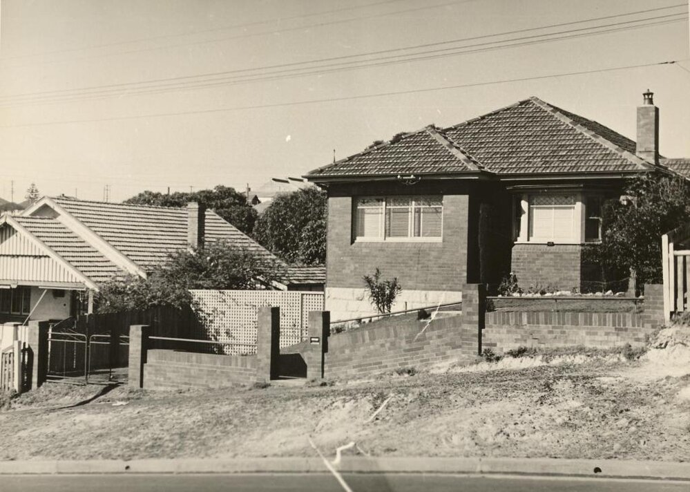 117 Griffiths Street, nature strip and footpath, Fairlight, 3rd September 1946
