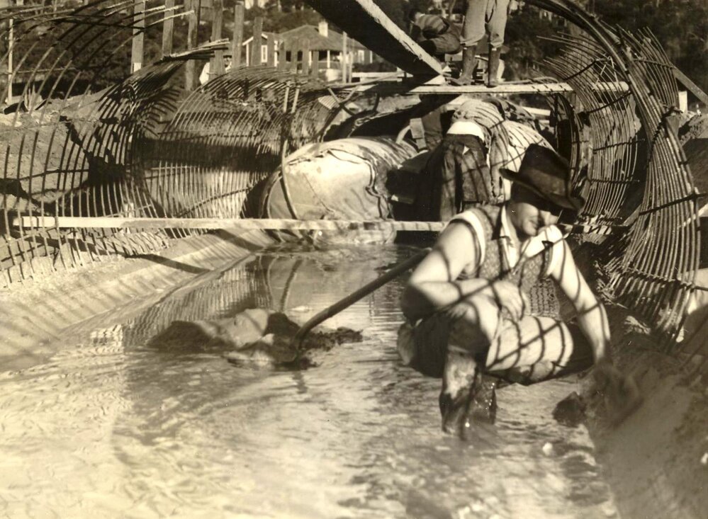 Labourers work on 54-inch culvert, North Harbour, 22nd July 1938