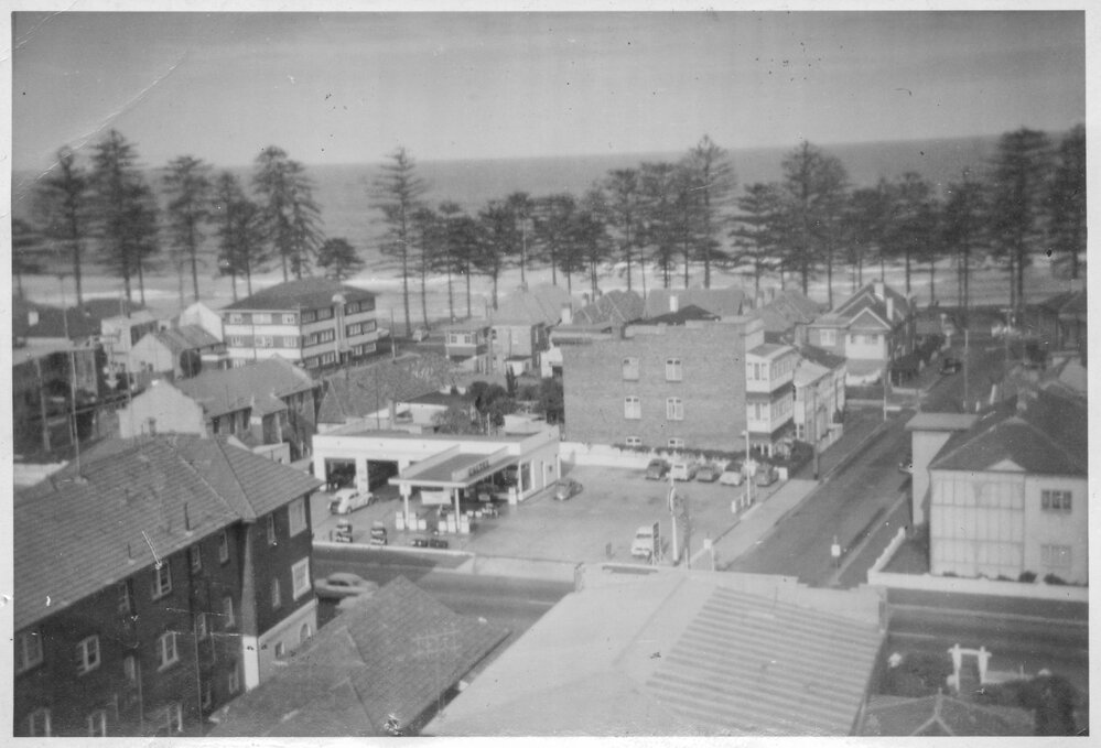Looking east along Steinton Street, Manly