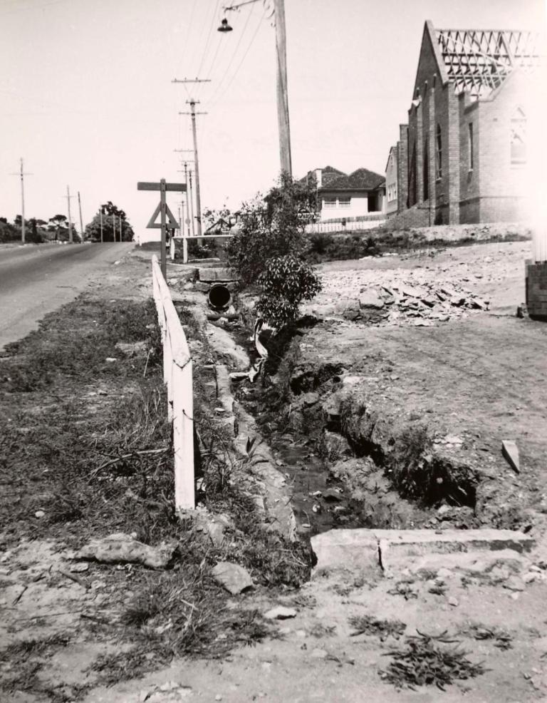 Frenchs Forest Road near MacMillan Street and Church, Seaforth, October 1952
