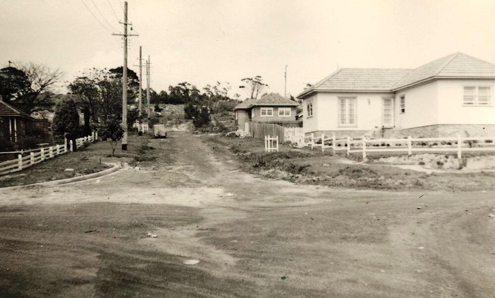 Fromelles Avenue between Montauban and Frenchs Forest Road, Seaforth, 1st October 1954