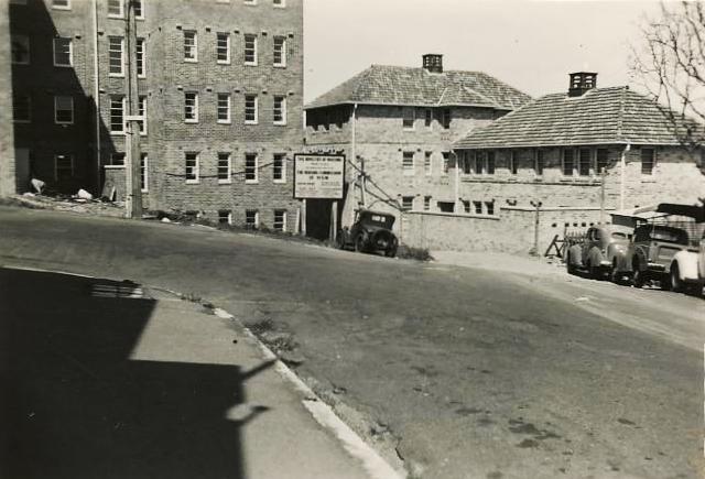 Gocher Court Housing Commission flats, Manly, c1952