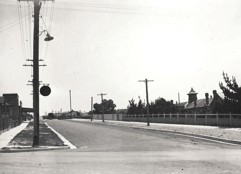 Griffiths Street from Hill Street looking west, Fairlight, 22nd October 1931