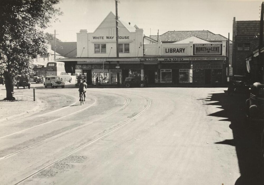 Intersection Belgrave and Raglan Street, Manly, 3rd September 1946