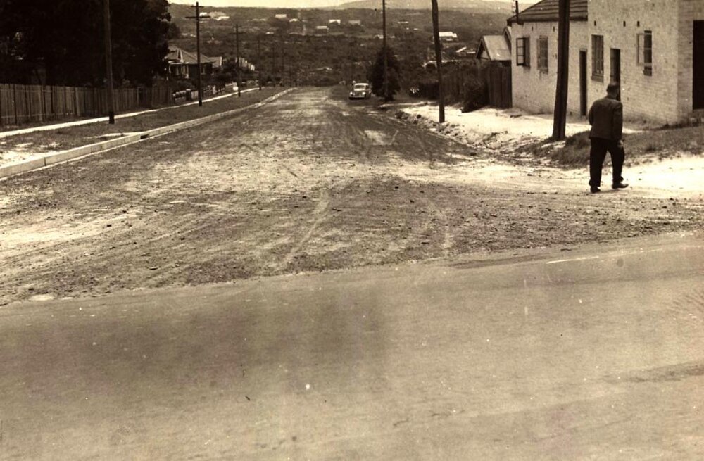 Kempbridge Avenue from Sydney Road, Seaforth,  26th January 1939