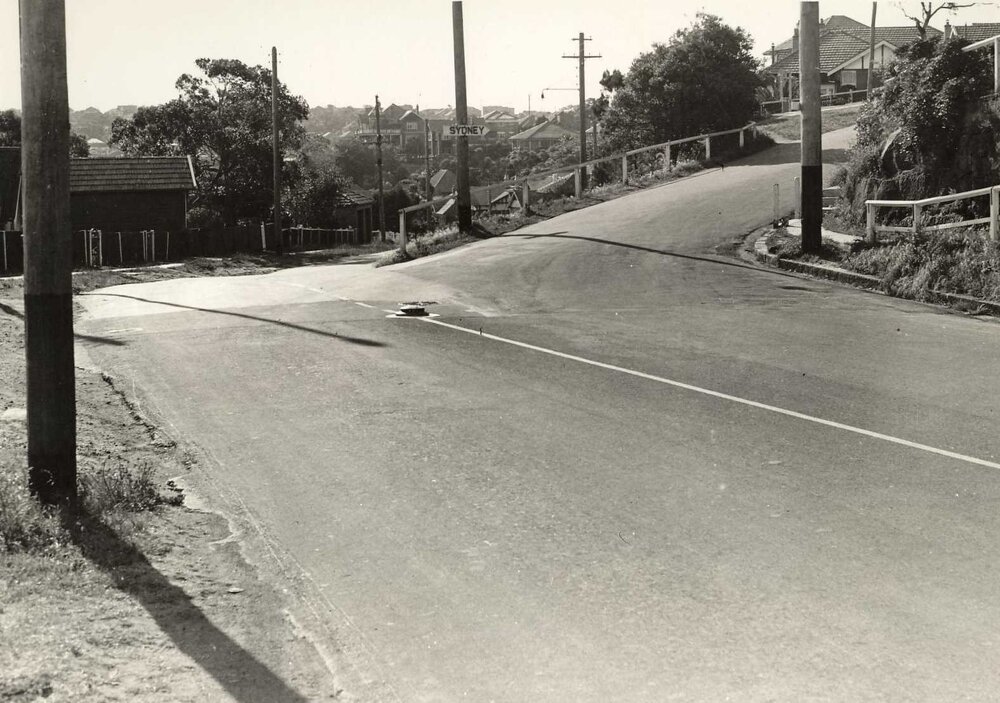 Lauderdale Avenue, Fairlight, 4th November 1940