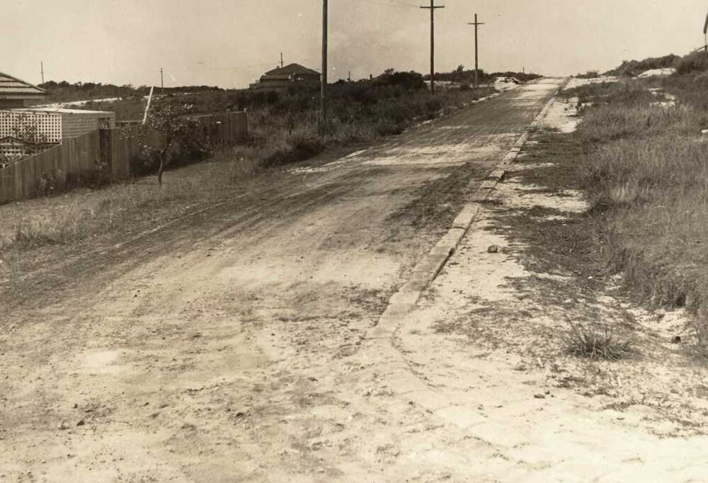 Lewis Street south from Ernest Street, Balgowlah Heights, 26th January 1939