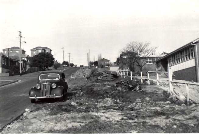 Maretimo Street, Balgowlah, August 1958, Boys High School