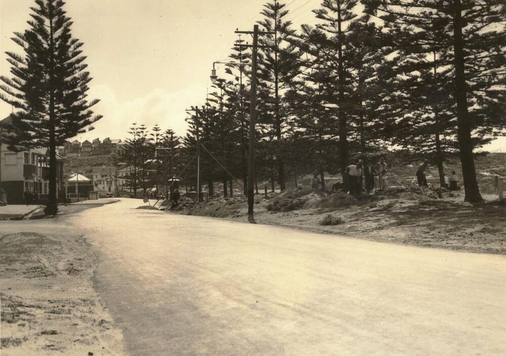 North Steyne opposite Pacific Street, Manly, 14th September 1937