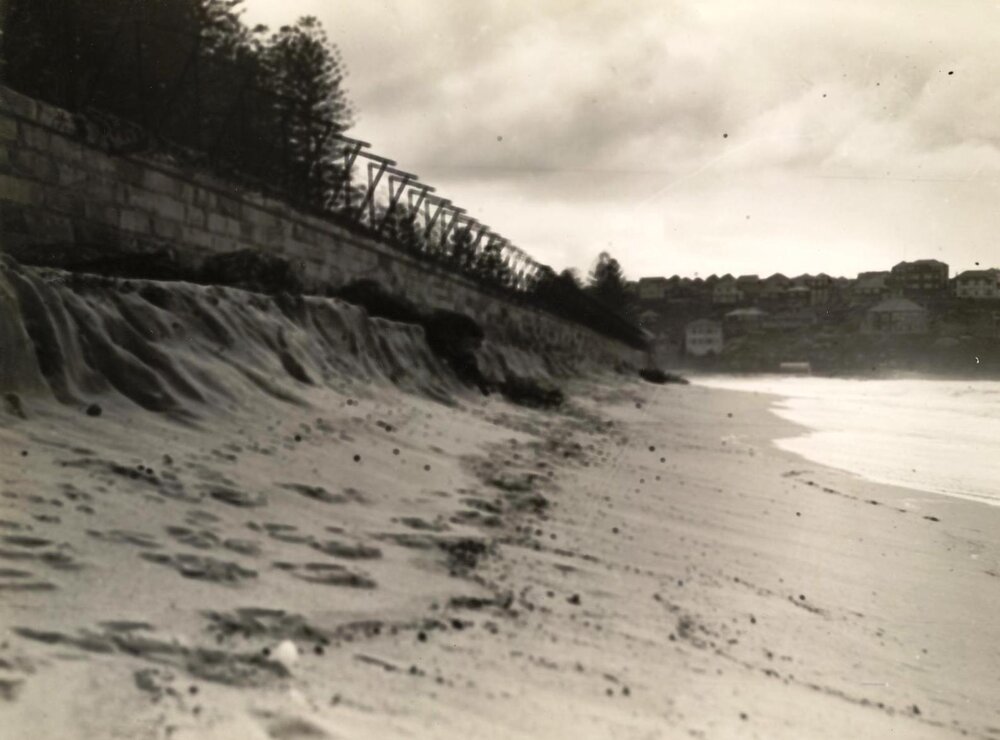 North Steyne seawall sand erosion, Manly, 25th May 1943