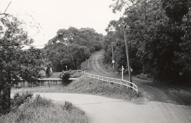 Peronne Avenue showing unsealed incline, Clontarf, 1956
