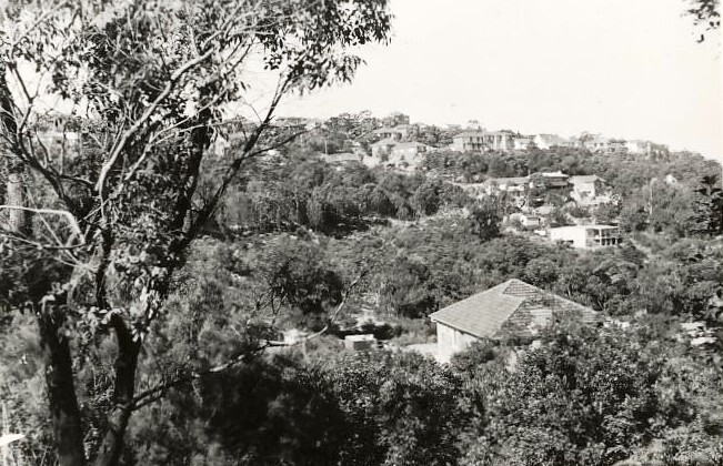 Peronne Avenue, aerial view over construction works, Clontarf, 1956