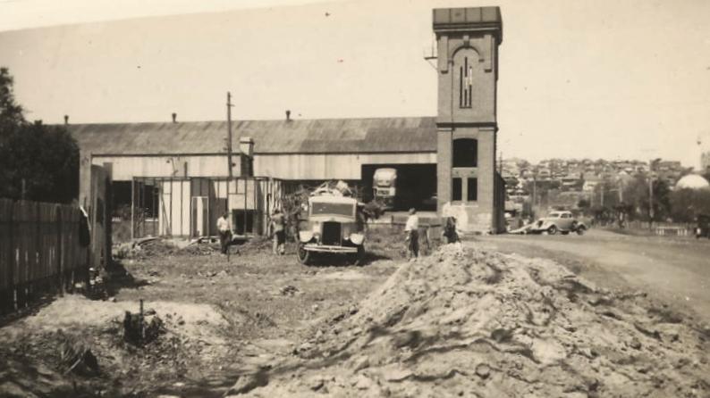 Pittwater Road, Manly Bus Depot, Manly, 20th October 1941